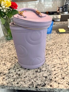 Monat Lavender -Embossed Round Vanity Bag w samples pack’s